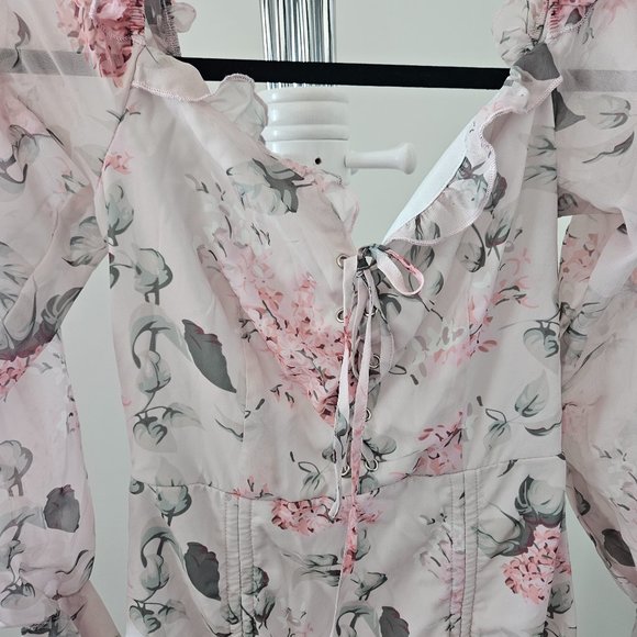 Last Chance! Sheer Floral Summer Mini Dress - Picture 2 of 5